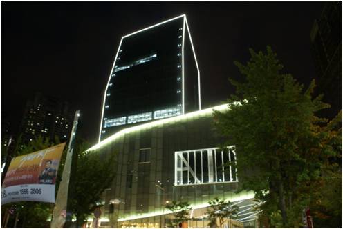 LIG Office Building, Busan (1).jpg
